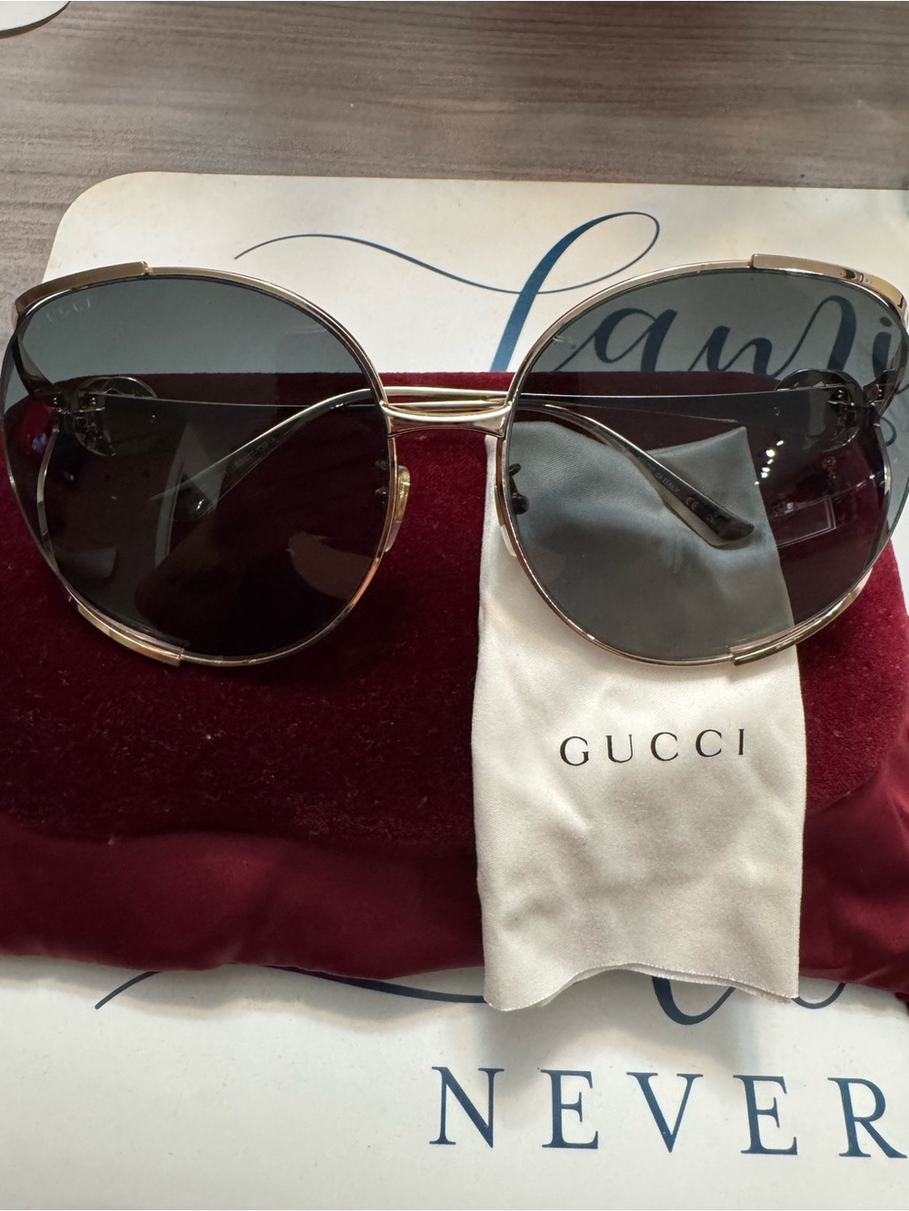 Gucci Round Women's Sunglasses in Black and Gold-Tone